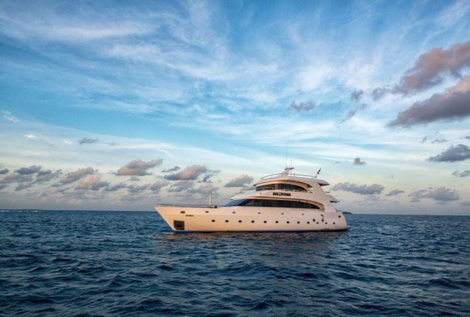 Уникальные пейзажи: яхта Мальдивы схема